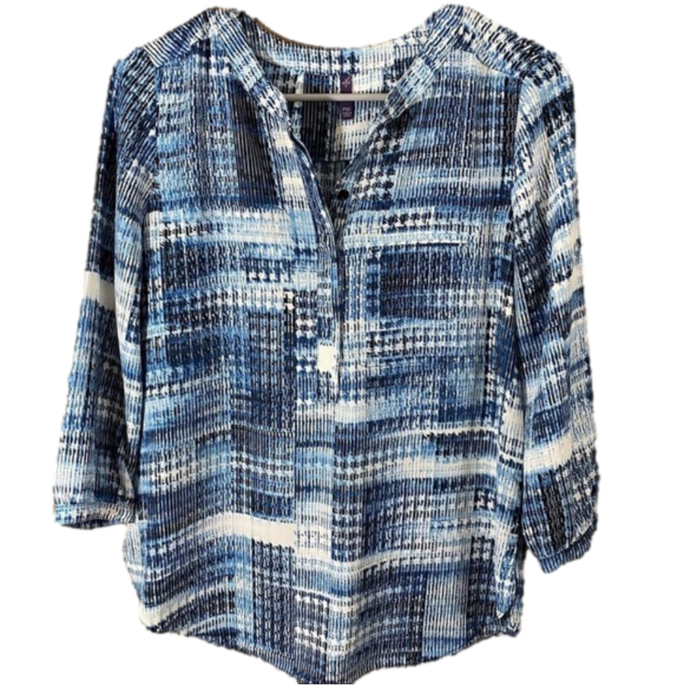 Nydj Not Your Daughter’s Jeans geometric print top in blue and white